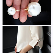 Load image into Gallery viewer, Pearl Brooch